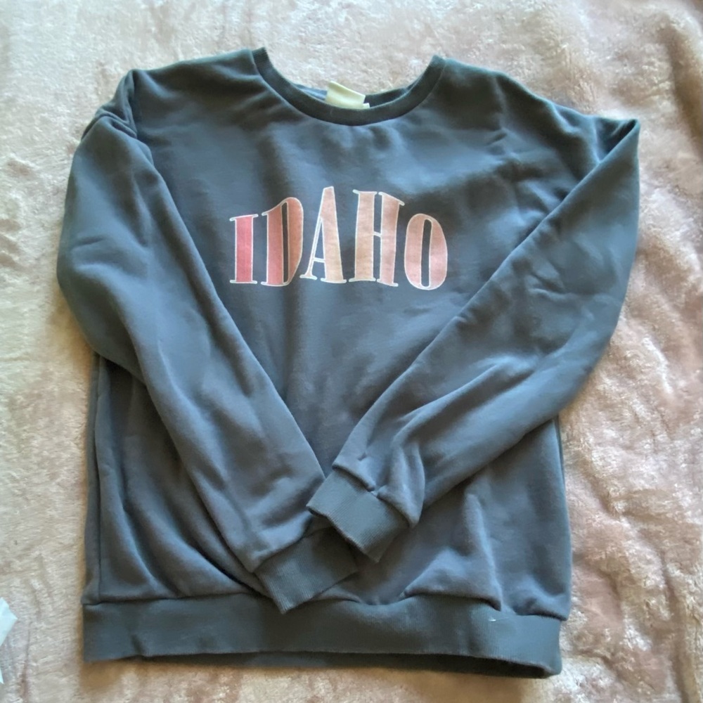 Sweatshirt - Women’s Small